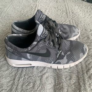 Nike Air x Stefan Janoski Camo Sneakers